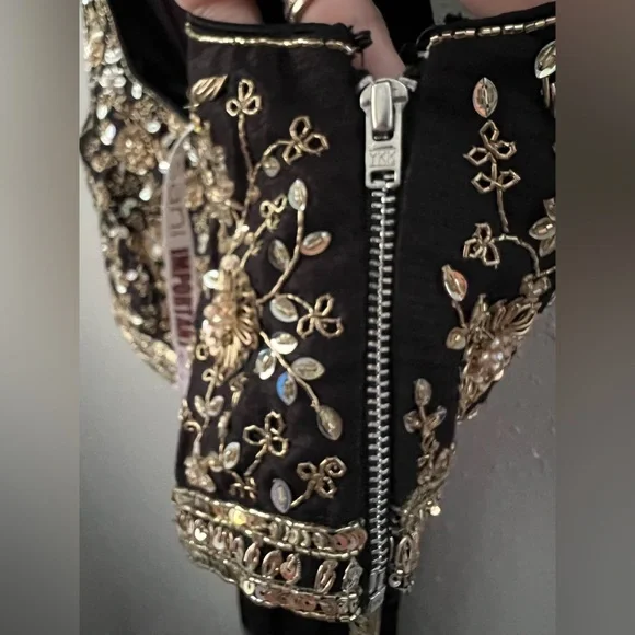 New Sani Ravi top in Black and Gold Size Small - Picture 8 of 12